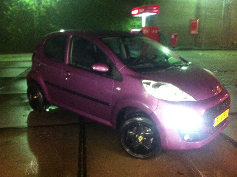 http://www3.picturepush.com/photo/a/11485396/800/Anonymous/mijn-peugeot-107-moderline.jpg