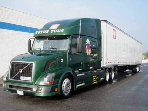 16 Volvo Trucks Uploaded on March 20 2009 by polonus 16 Volvo Trucks Uploaded on March 20 2009 by polonus