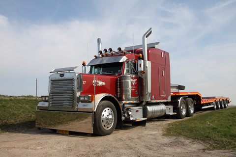 Peterbilt 379 20101 Peterbilt Uploaded on March 25 2010 by Spark