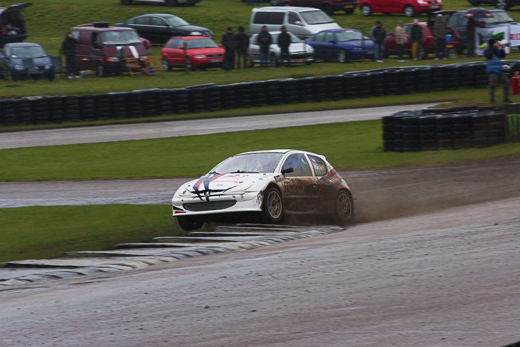 IMAGE: http://www3.picturepush.com/photo/a/8006446/img/8006446.jpg