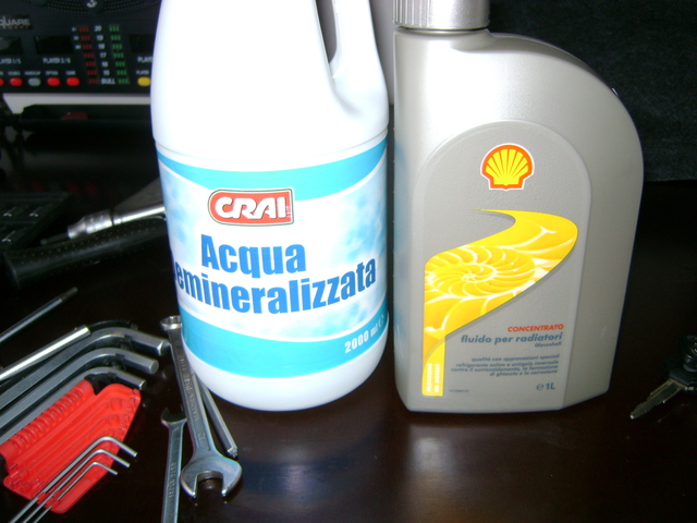 scaricare liquido radiatore